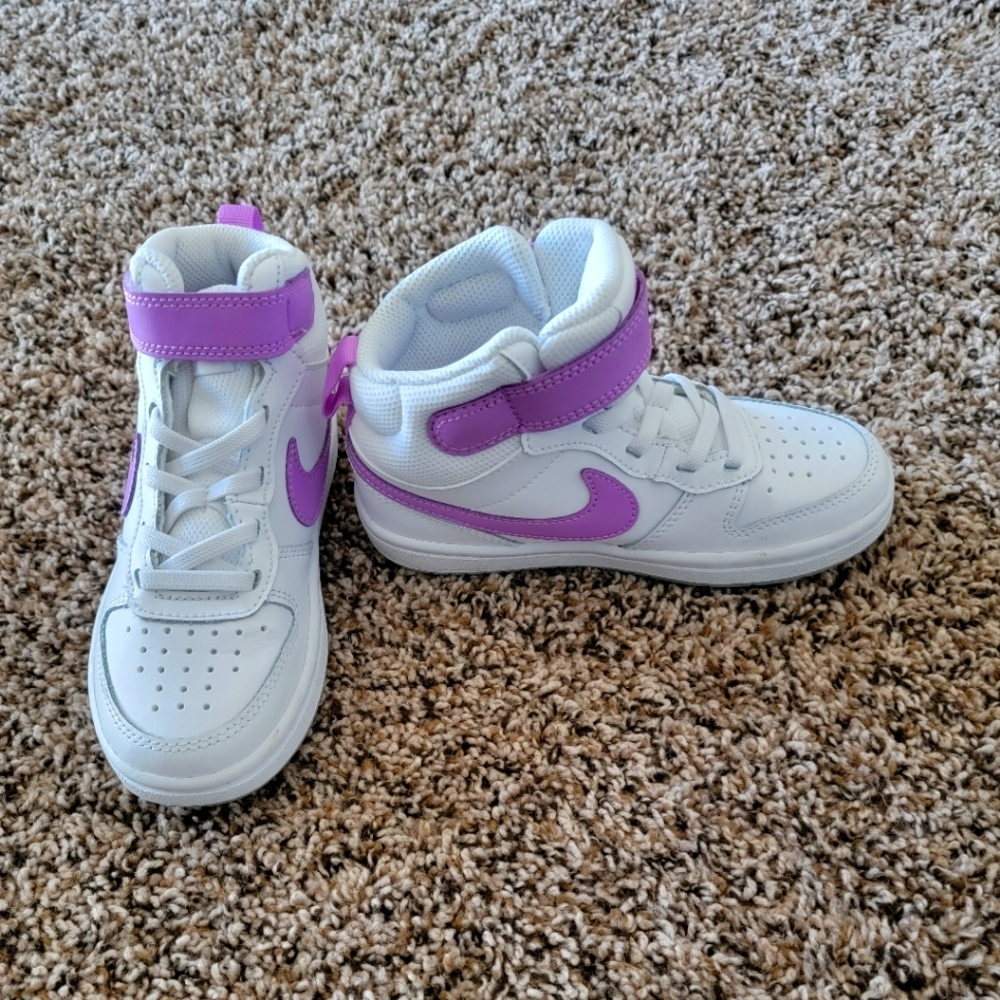 Nike Court Borough Sneakers